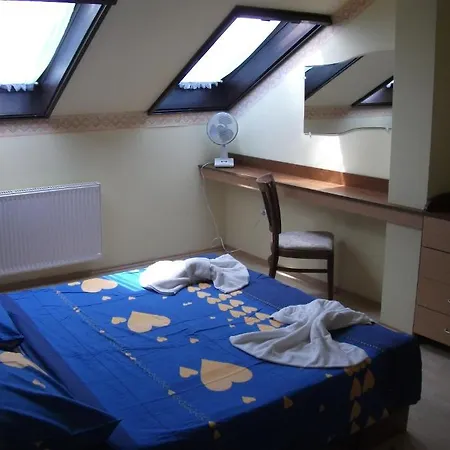 Part Szallo Hotel 2*